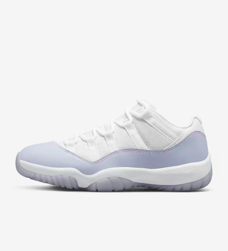 Wmns Air Jordan 11 Retro Low 'Pure Violet'